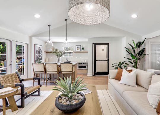 Resident Lounge at Caveness Farms Apartments, North Carolina, 27587