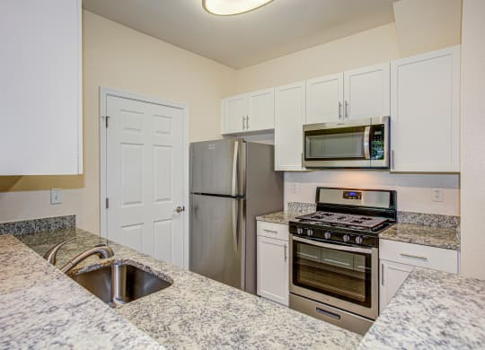 Kitchen at Broadlands at Broadlands, Ashburn, VA, 20148