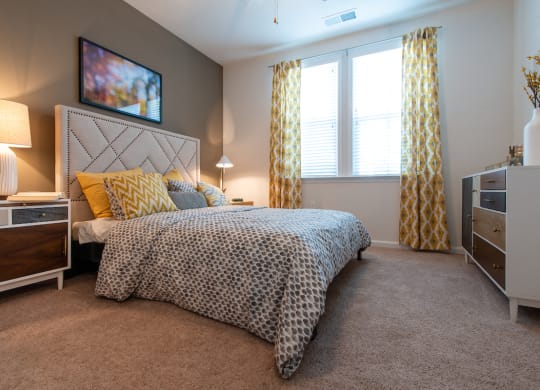 Classic Bedroom at Kensington Place, Woodbridge, 22191