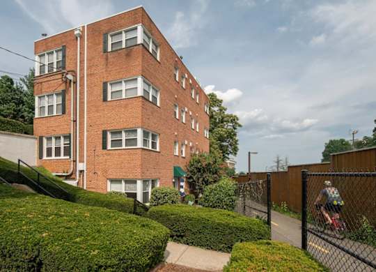Outside Shot of Park Georgetown at Park Georgetown Apartments, Arlington, 22209