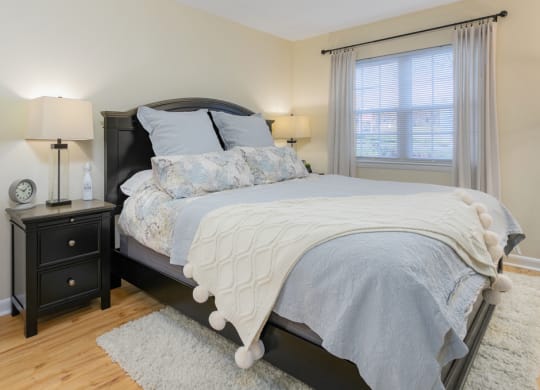 Bedroom at West Pointe Apartments, Burlington, NC