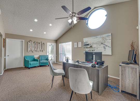 Working Station at Bardin Oaks Apartments, Texas, 76018