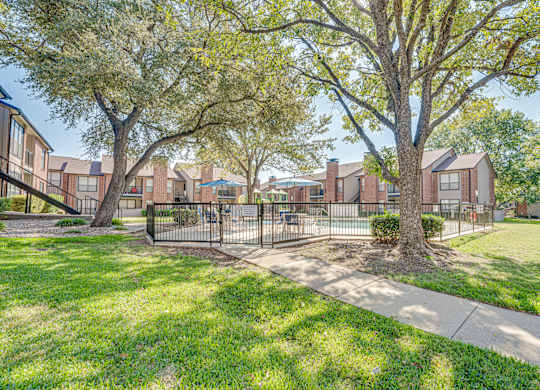 Lush Green Lawn at Bardin Oaks Apartments, Arlington, Texas