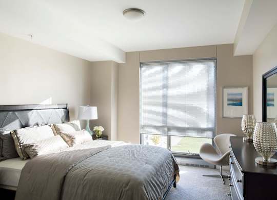 Interiors-Midtown-Crossing-Apartments-Omaha-NE-one-bedroom-apartment