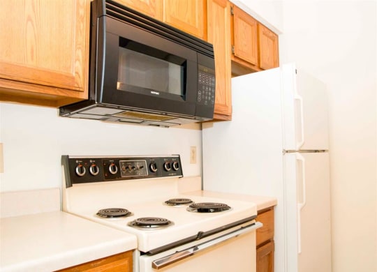 oven and microwave at Capitol View Apartments in Lincoln Nebraska