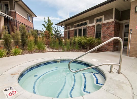 Relaxing jacuzzi hot top at North Pointe Villas in Lincoln