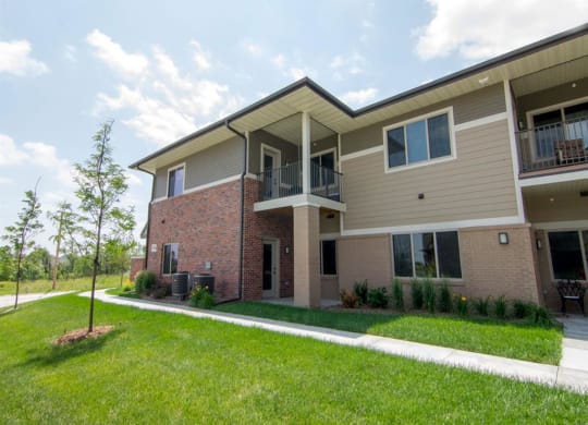 Exteriors-North Pointe Villas Building View in Lincoln NE