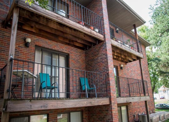 balconies side exterior at Packard House Apartments in Lincoln Nebraska