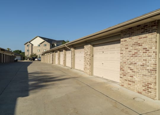 Detached garages for rent at Grand Legacy apartments and townhomes in west Omaha NE 68130