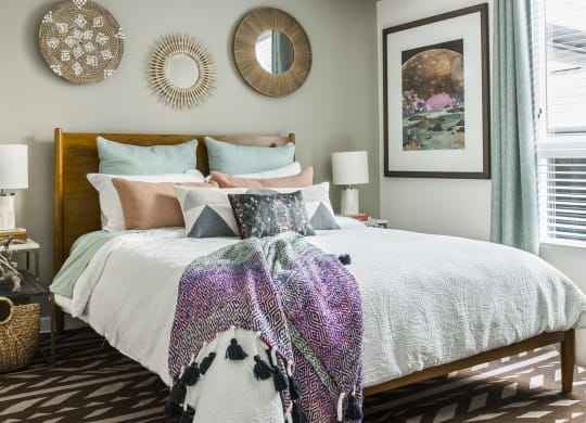photo of the bright and roomy bedroom at The Q Playa, California