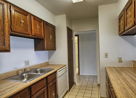 Indian Lookout Kitchen with wooden cabinets at Indian Lookout Apartments, Cincinnati, OH, 45238