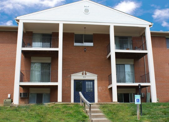 Building area at Crown Ridge Apartments, Franklin, OH