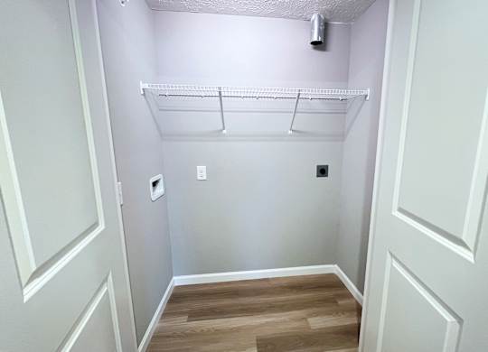 Small Utility Room at Hebron Station Apartments, Hebron, 41048