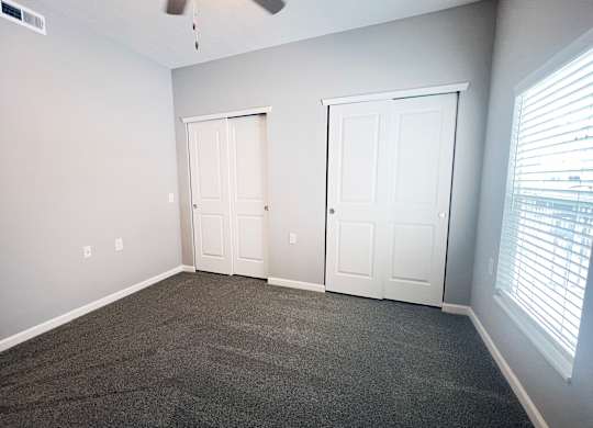 Empty Bedroom at Hebron Station Apartments, Hebron, 41048