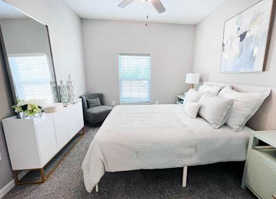 Bedroom with a Mirror at Hebron Station Apartments, Kentucky, 41048