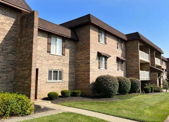 Back Exterior  at Crestbrook Apartments & Townhomes, Crescent Spring, KY