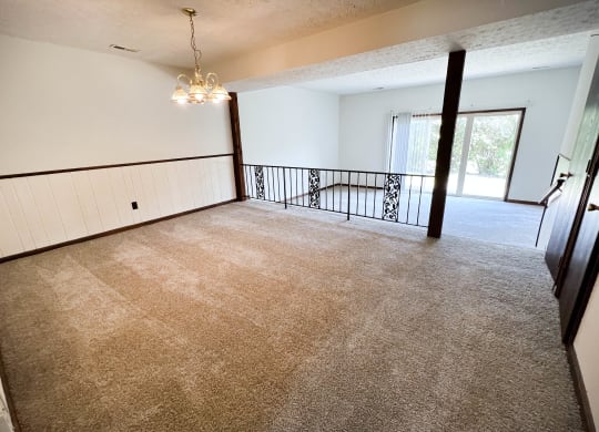 Large Living Space  at Crestbrook Apartments & Townhomes, Kentucky