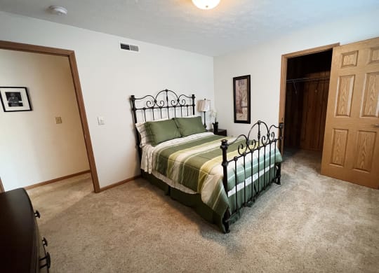 Bedroom at Walton Ridge Apartments, Walton, KY, 41094