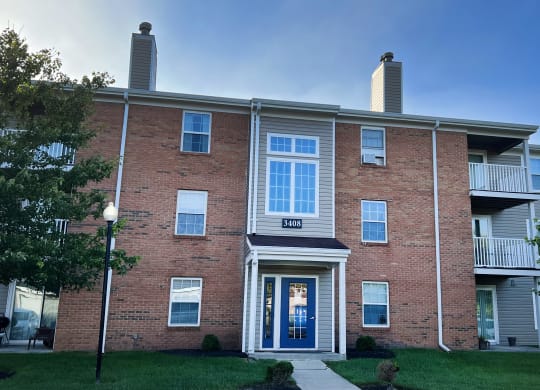 Apartment Exterior at Steeplechase Apartments, Loveland, 45140