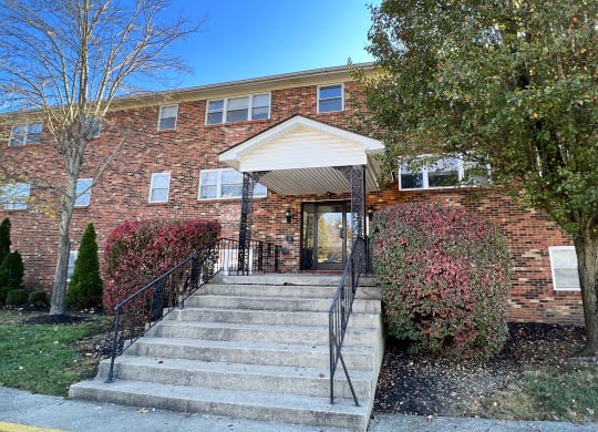 Entry at Park Place, Kentucky
