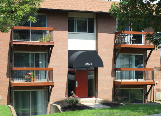 Exterior at Fox Run Apartments, Cincinnati