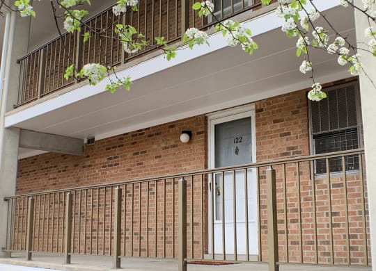 Indian Lookout with exterior view at Indian Lookout Apartments, Cincinnati, OH, 45238
