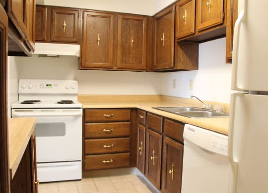 Indian Lookout Kitchen with counter tables at Indian Lookout Apartments, Cincinnati