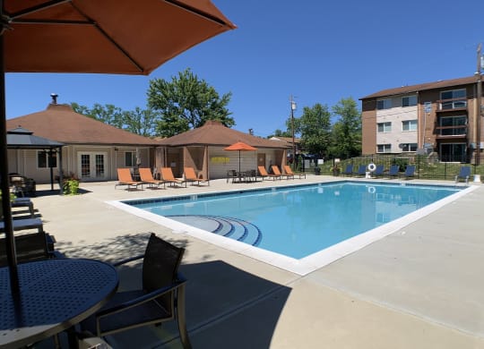 Fox Run Pool at Fox Run Apartments, Cincinnati, 45236