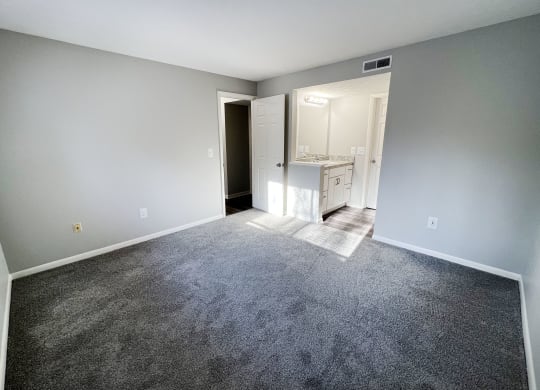 Renovated 2 Bedroom, 2 Bath at The Vinings Apartments, Cincinnati