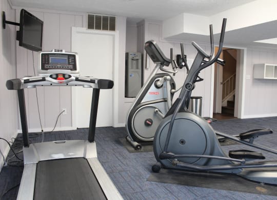 gym at Timber Ridge Apartments, Cincinnati