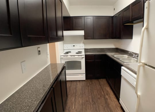 Kitchen gallery at Indian Lookout Apartments, Cincinnati, OH, 45238