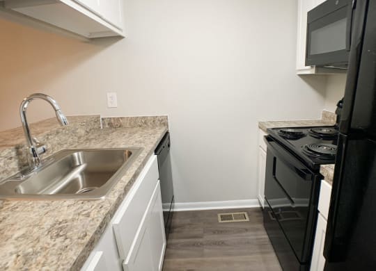 Appliances in kitchen with cabinets at Miamisburg by the Mall, Miamisburg, 45342