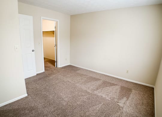 Bedroom at Forest Creek Apartments, Middletown