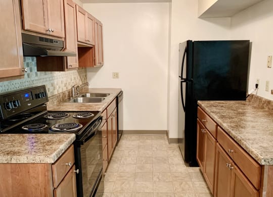 Well Equipped Kitchen  at Forest Creek Apartments, Middletown