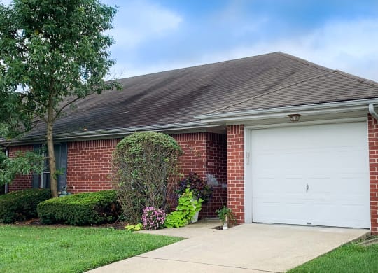 Elegant Exterior View Of Property  at Hartland Place, Lexington, KY