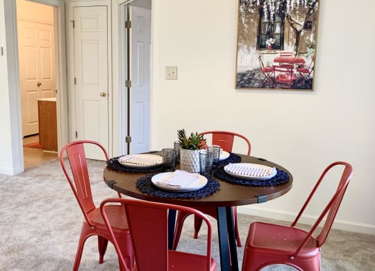 Dining Area at Hartland Place, Kentucky, 40517