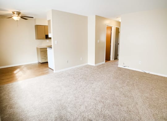 Living room area unfurnished at Sharondale Woods Apartments, Cincinnati