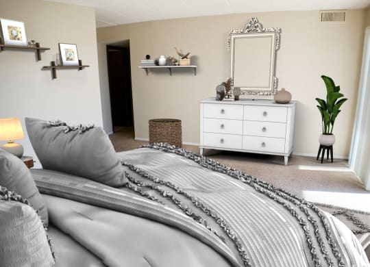 Indian Lookout Bedroom with white theme at Indian Lookout Apartments, Cincinnati, OH, 45238
