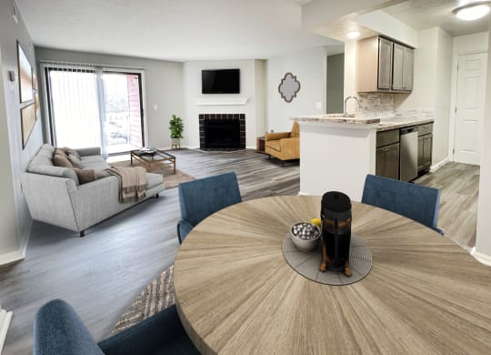 Virtual Model B 1074 SqFt at Deercross Apartments, Cincinnati