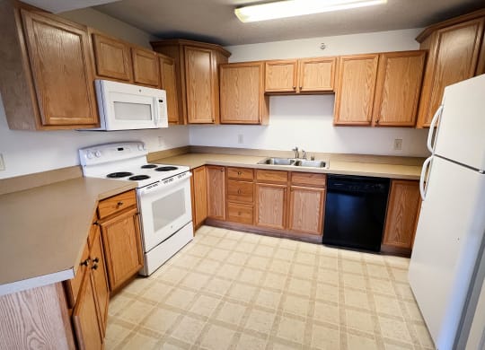 kitchen at Walton Ridge Apartments, Kentucky