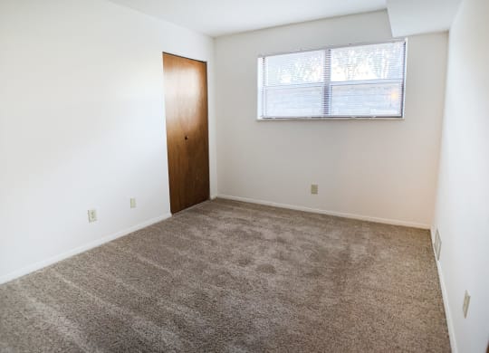Carpeted Bedroom at Four Worlds Apartments, Cincinnati, 45231