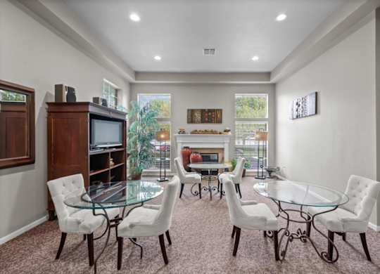 Dining Tablesat Crowne Chase Apartment Homes, Overland Park, KS