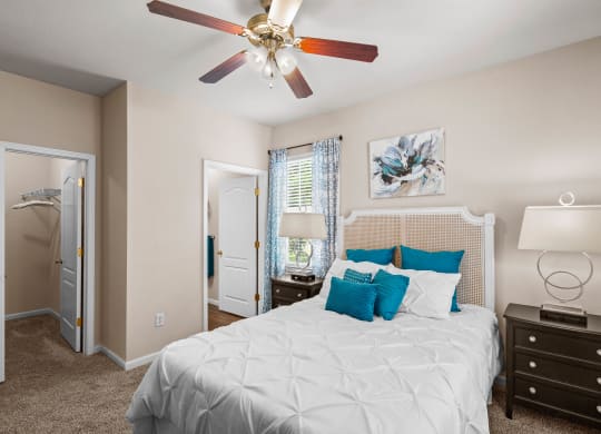 create memories that last a lifetime in your new home at Creekside, Overland Park