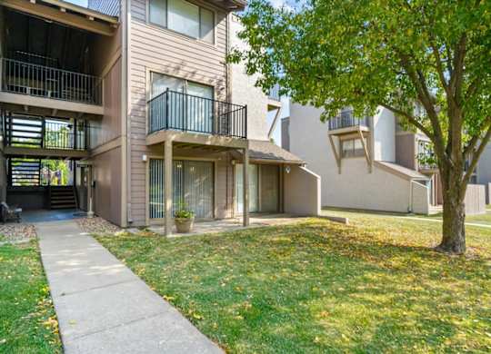 Walkways through the yard at Bremerton Park Apartment Homes , Prairie Village