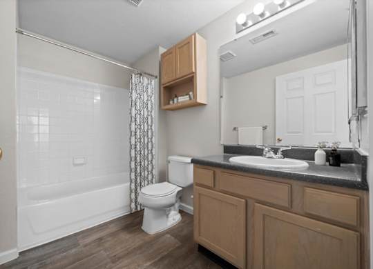 Bathroom With Bathtub at Crowne Chase Apartment Homes, Kansas, 66210