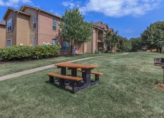 Picnic Area at Crowne Chase Apartment Homes, Overland Park, 66210