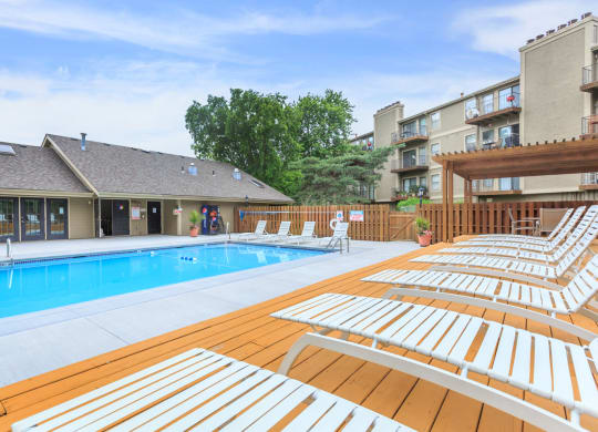 Swimming pool patio with view at Cloverset Valley Apartments, Kansas City, MO, 64114