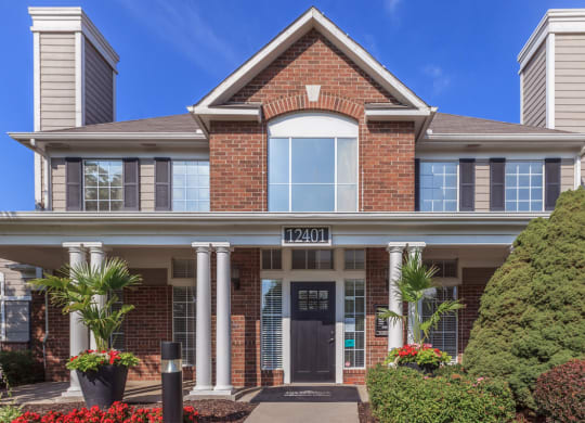 Building at Stonebriar Woods Apartments, Overland Park, Kansas