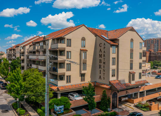 Exterior View of Cambria Luxury Apartments, Kansas City, Missouri