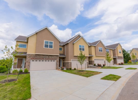 Building view at Prairie Creek Apartments & Townhomes, Lenexa, Kansas